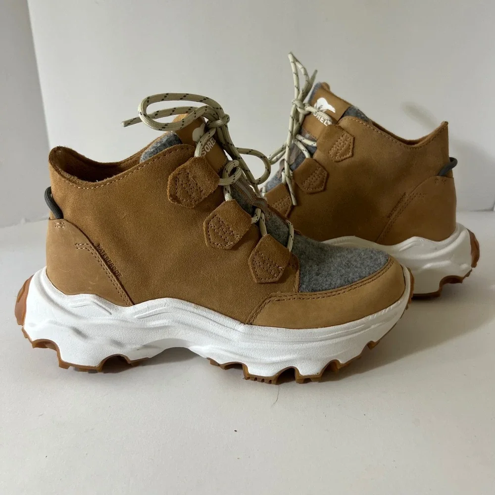 Womens Sorel Kinetic Breakthru Caribou Boots 6.5 Tawny‎ Buff Quarry